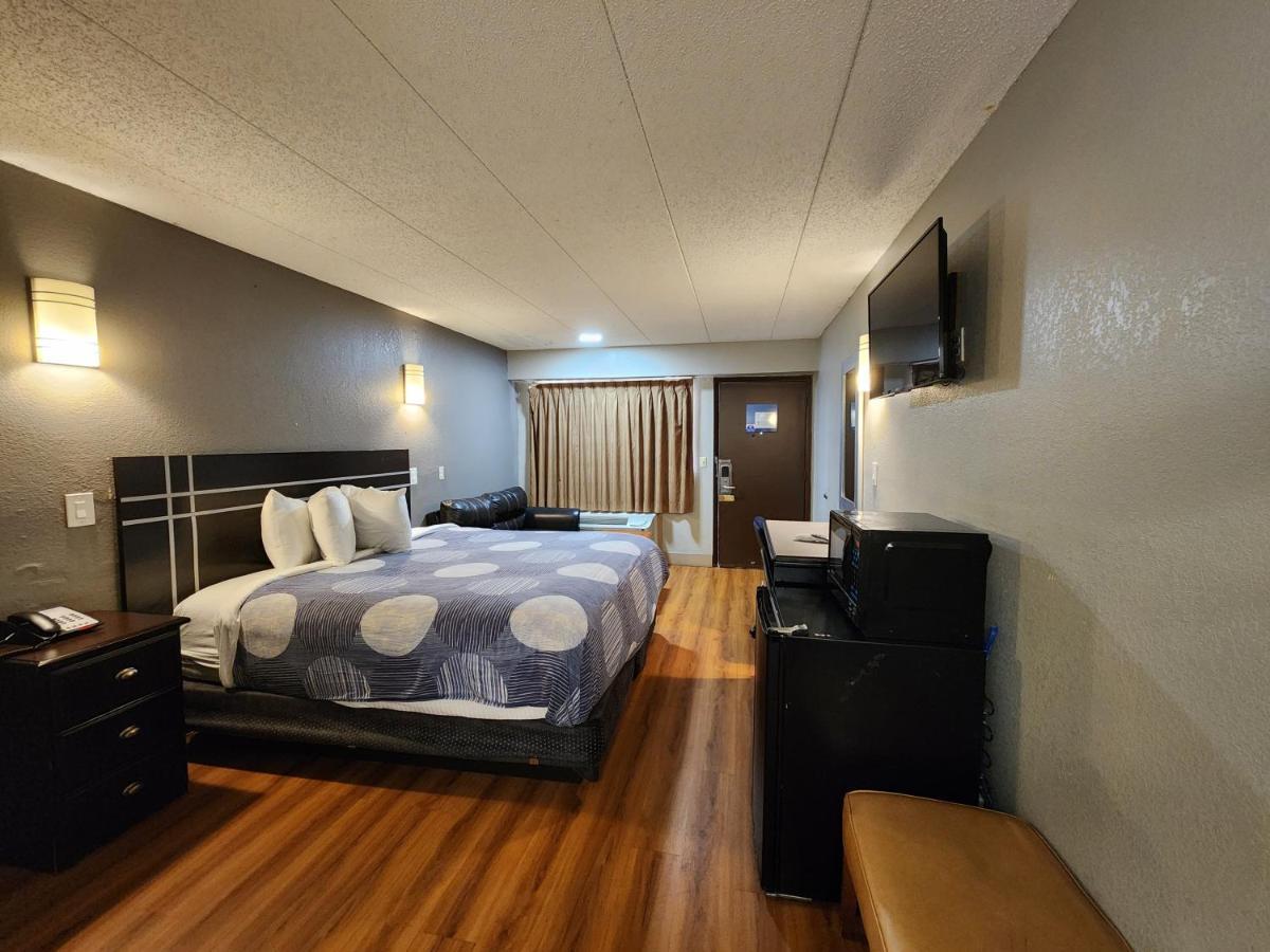 Americas Best Value Inn And Suites Little Rock Exterior photo